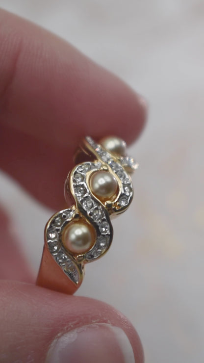Women's Vintage Ring Pearl or Multi Color Emerald, Sapphire, Ruby Crystal Cocktail Band Ring