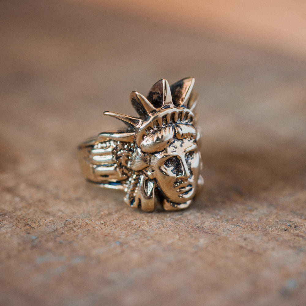 Vintage Ring Lady Liberty Statue of Liberty Jewelry Patriotic R1987