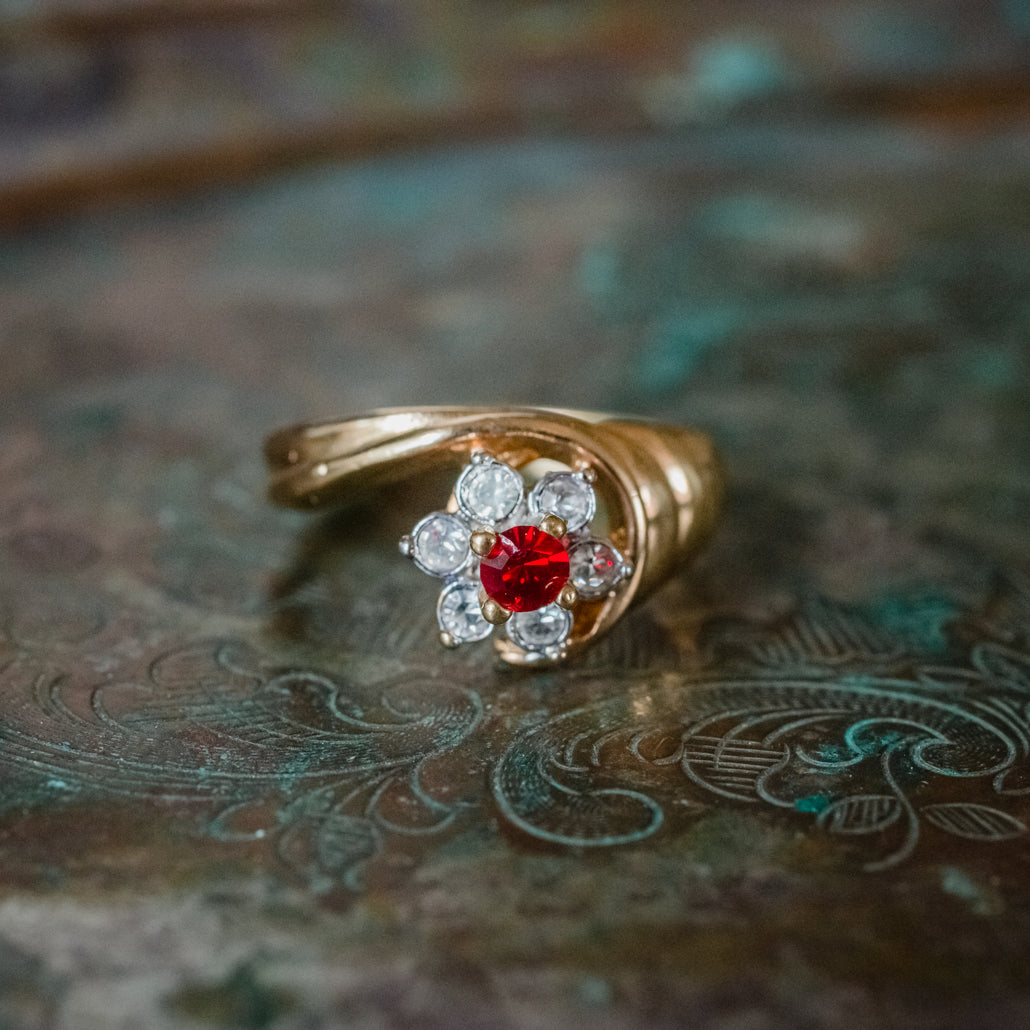 Vintage Ring 1980's Ring Sapphire and Clear Swarovski Crystal 18k Gold Antique Womans Jewelry R2704