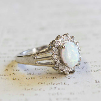 Vintage Jewelry Genuine Stone or Crystal Surrounded by Clear Austrian Crystals Ring Made in the USA
