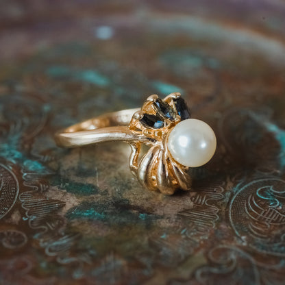 Vintage Ring 1970s Faux Pearl with Sapphire Swarovski Crystals 18kt Gold Jewelry for Women R3025 Size: 9