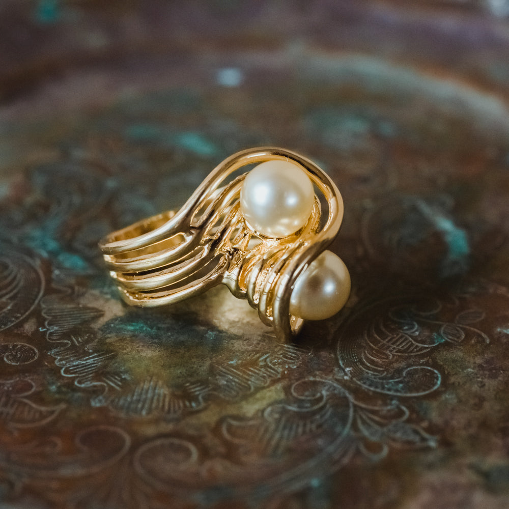 Vintage 1970's Cream Glass Pearl Ring 18k Yellow Gold Electroplated Made in USA