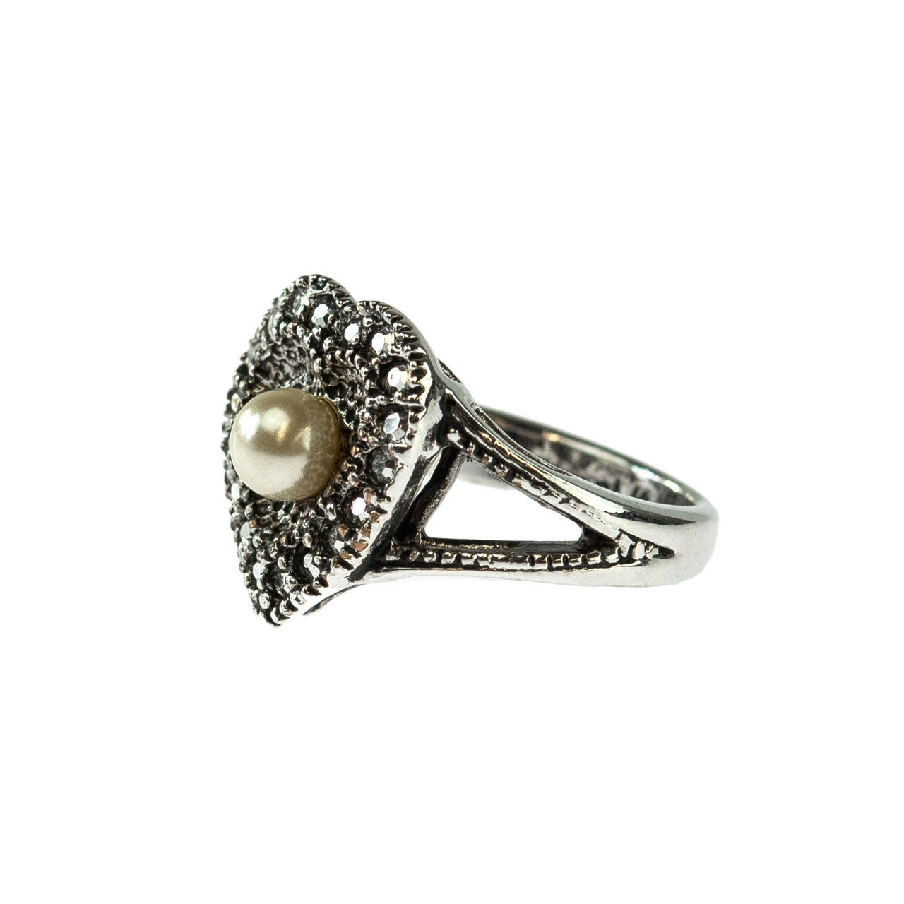 Vintage Ring Pearl and Swarovski Crystal Heart Ring Antique 18k White Gold Silver Womans Jewelry R1757