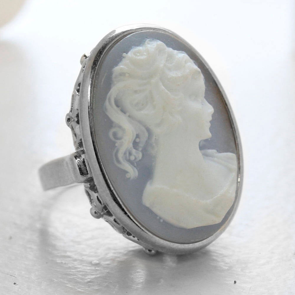 Vintage 1970s Blue Resin Cameo Ring – 18k White Gold Electroplated – Made in USA jewelry image 1