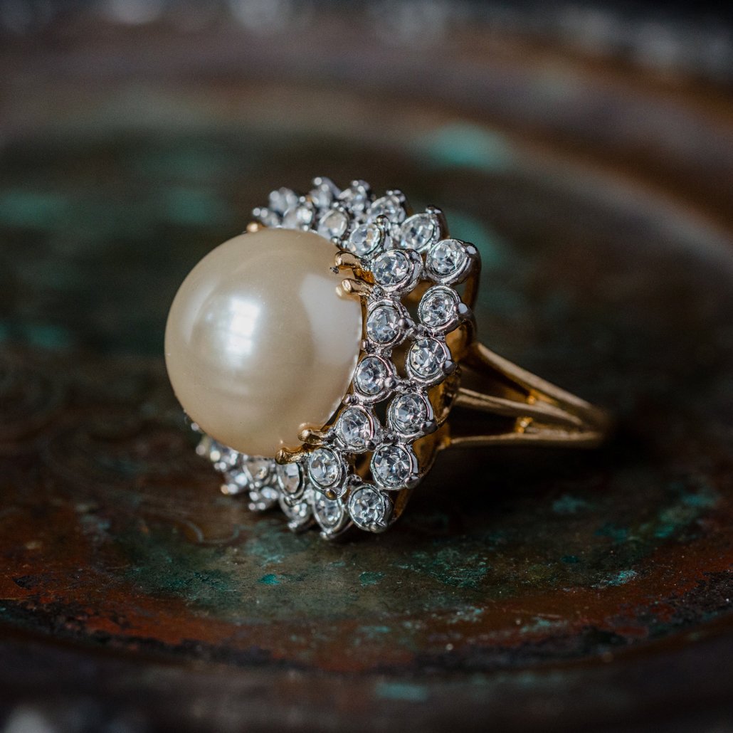 Vintage Pearl Bead and Clear Austrian Crystal Cocktail Ring - 18k Yellow Gold Electroplated jewelry image 1