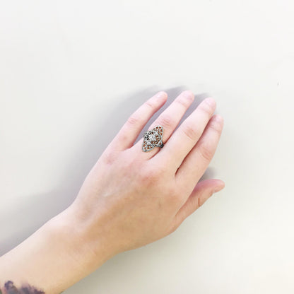 Vintage Antiqued 18k White Gold Electroplated Filigree Ring with Clear Austrian Crystals Size 7