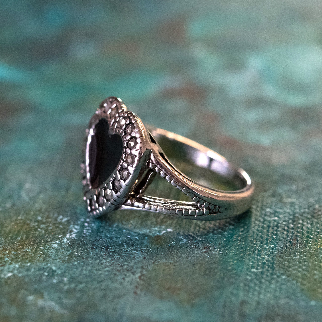 Vintage Ring Pearl and Swarovski Crystal Heart Ring Antique 18k White Gold Silver Womans Jewelry R1757