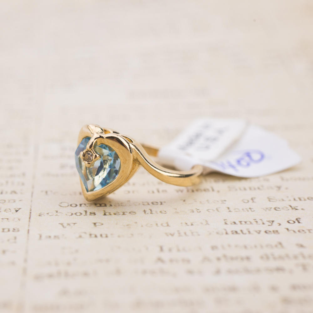 Vintage 1970s Heart Shape Ring with Clear Austrian Crystal 18k Yellow Gold Electroplated