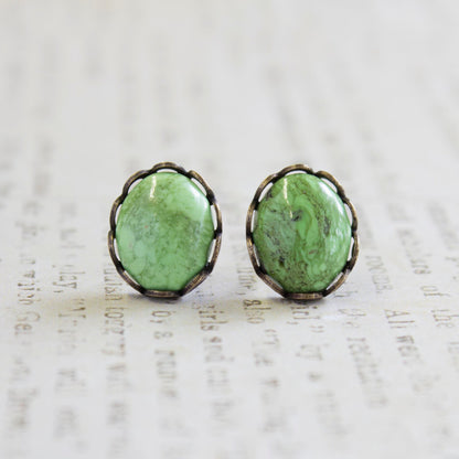 Vintage Oscar De La Renta Green Stone Posts Antiqued Gold Tone Setting Earrings
