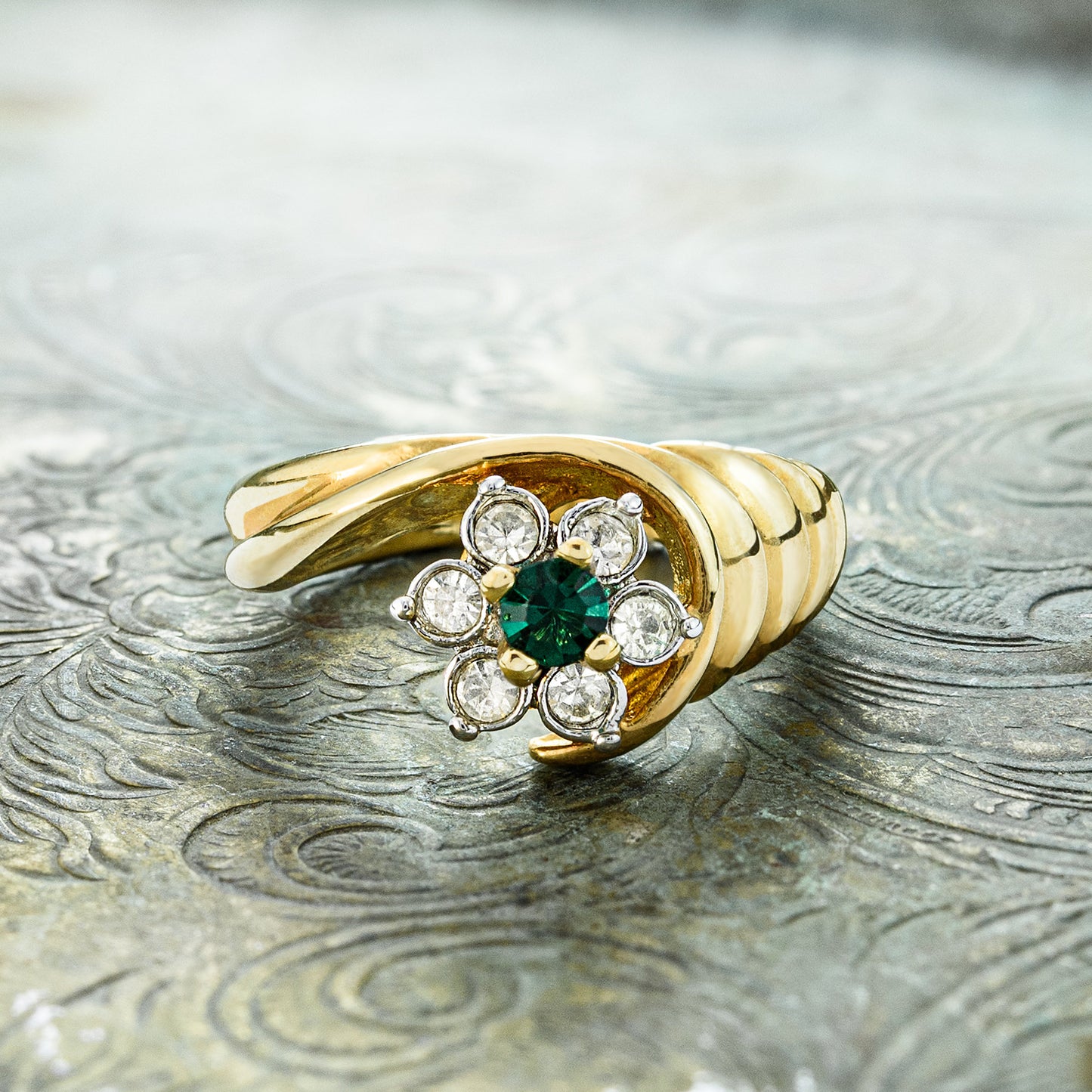 vintage-ring-emerald-clear-Austrian-crystal-gold-plated