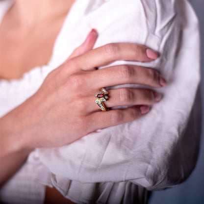 Vintage 1980s Ring Zirconia with Clear Austrian Crystals 18k Yellow Gold Electroplated