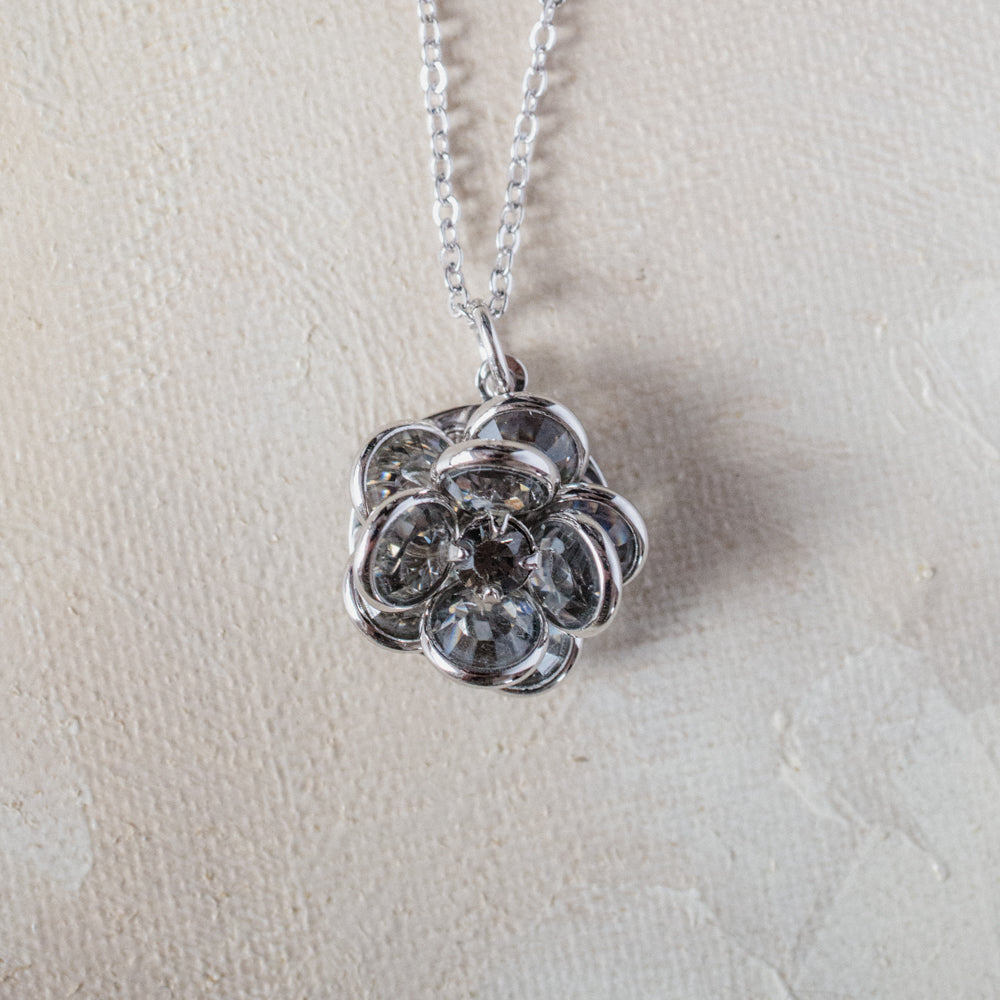 Vintage Clear Crystal Flower Pendant Necklace - 18k White Gold Electroplated jewelry image 1