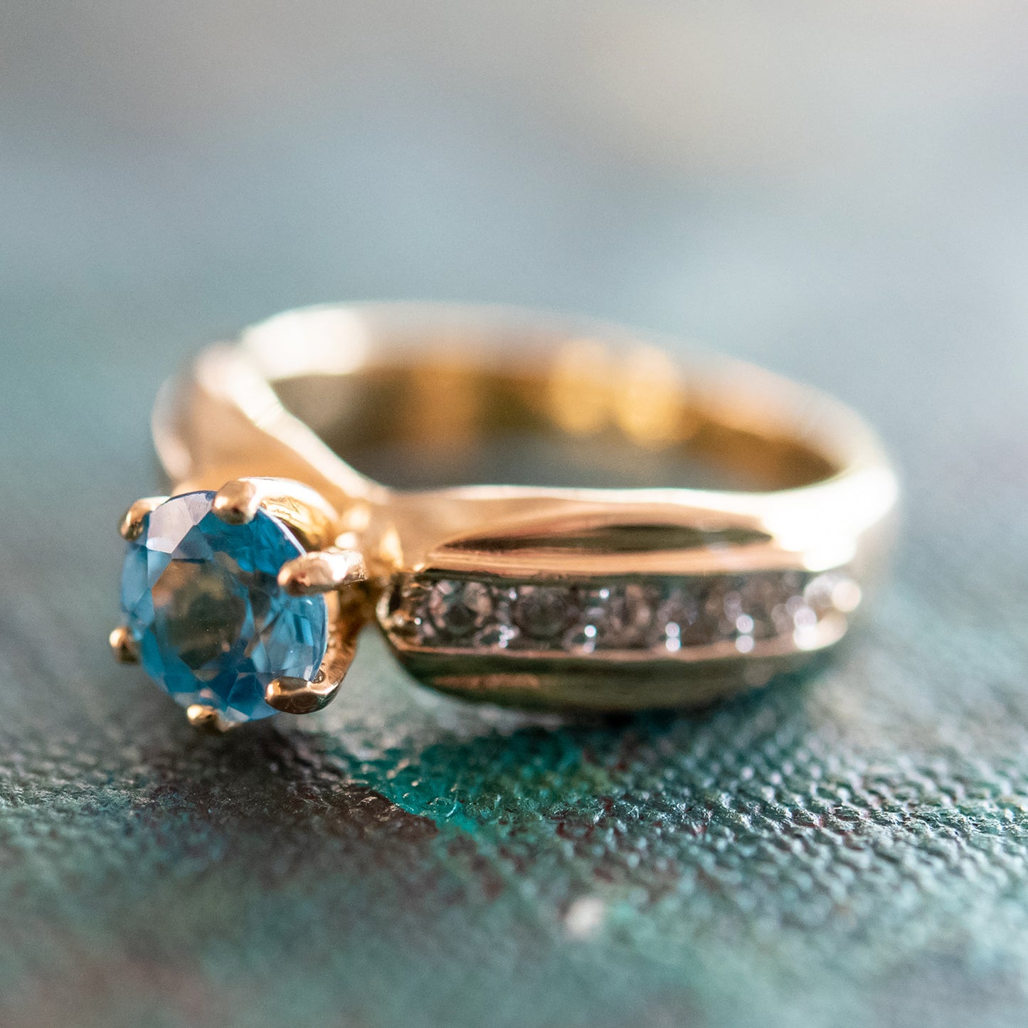 Vintage Ring Genuine Blue Topaz and Clear Austrian Crystals 18kt Yellow Gold Plated Made in USA Size: 6
