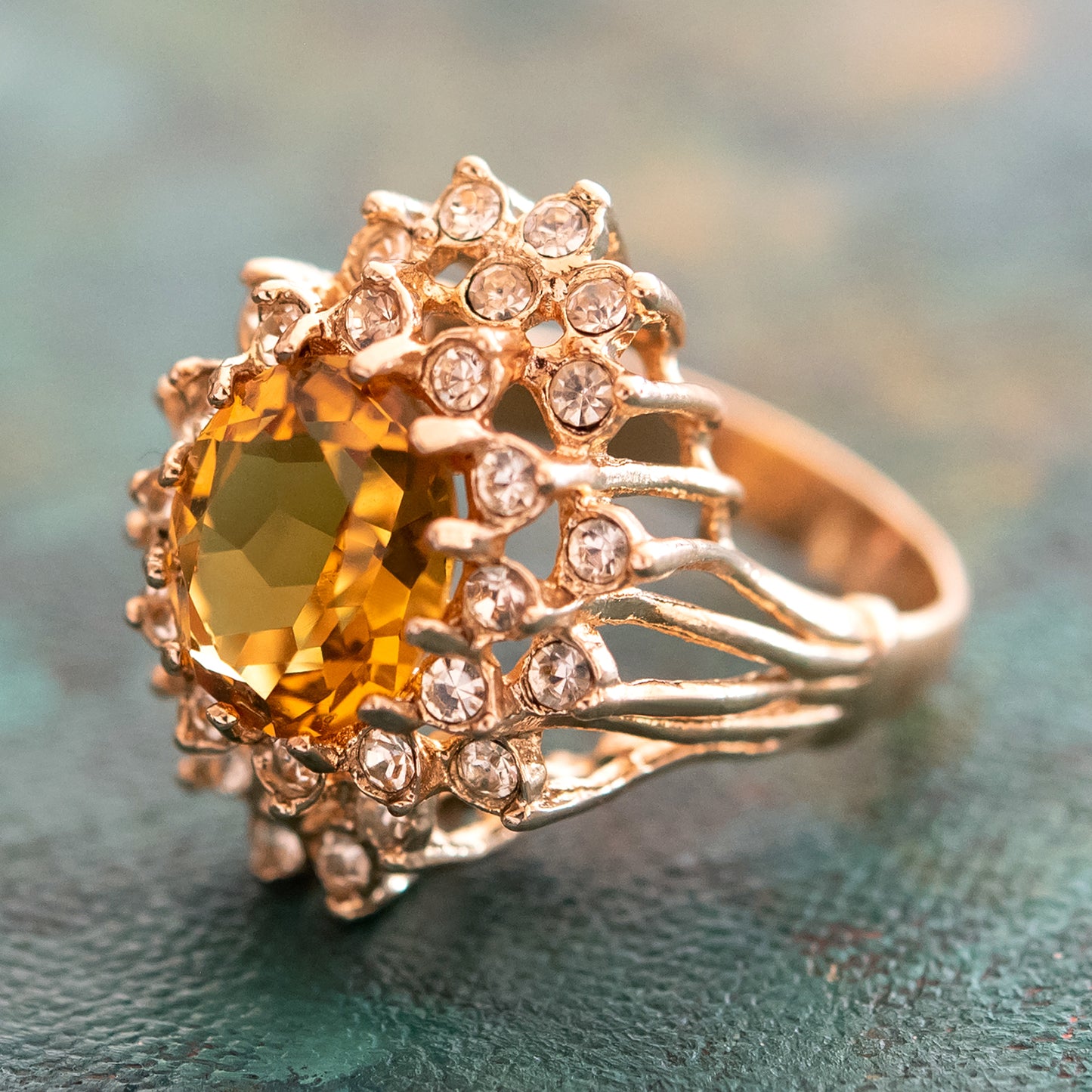 Vintage Women's Austrian Crystal Cocktail Ring 18k Gold Electroplated Birthstone Ring for Women