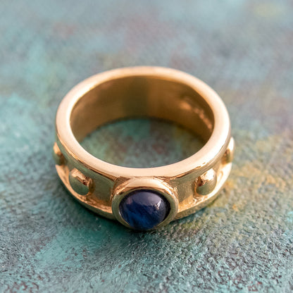 Vintage Ring 1970s Sapphire Cabocon Glass Ring 18k Brushed Gold September Birthstone #R3095