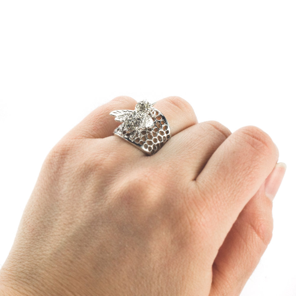 Vintage Ring Bee Ring Clear Swarovski Crystals 18kt White Gold Silver Antique Womans Jewelry #R193 Size: 8