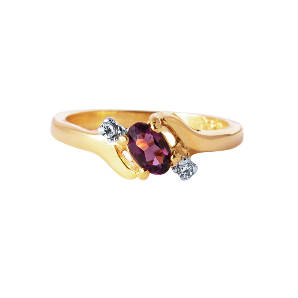 Vintage 1980s Oval Amethyst and Clear Austrian Crystal Ring – 18k Yellow Gold Electroplated – Made in USA #R1036 jewelry image 1