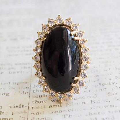 Vintage Ring Crystal Surrounded by Clear Crystals 18kt Yellow Gold Electroplated