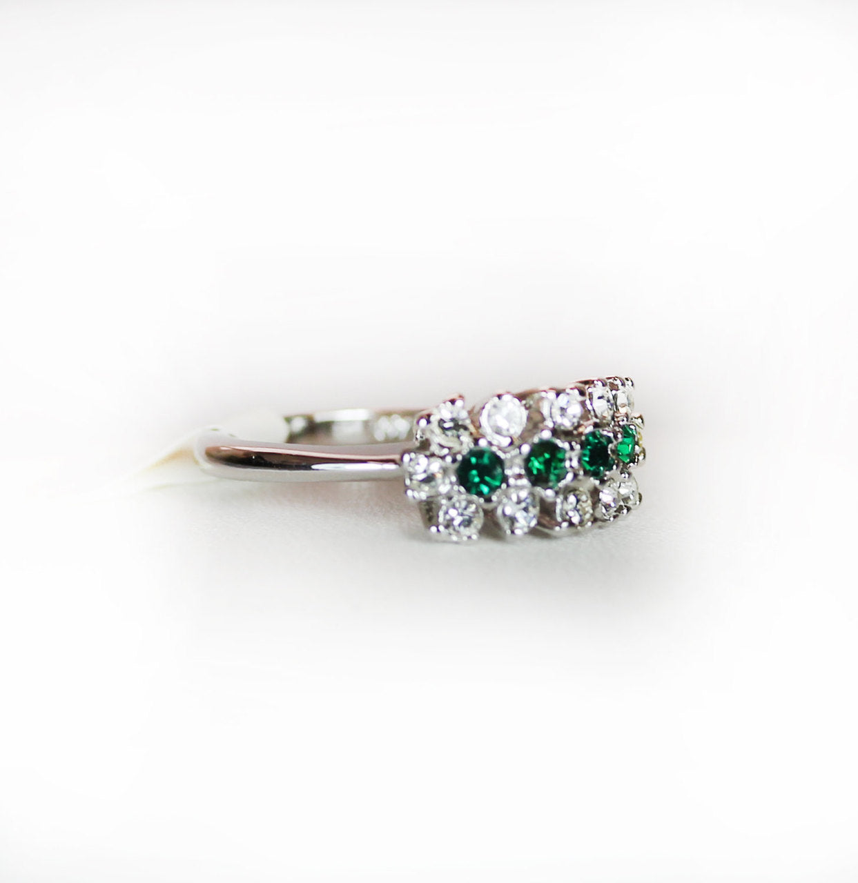 Vintage Ring Emerald or Sapphire and Clear Austrian Crystals 18k Gold Electroplated Cluster Made in USA