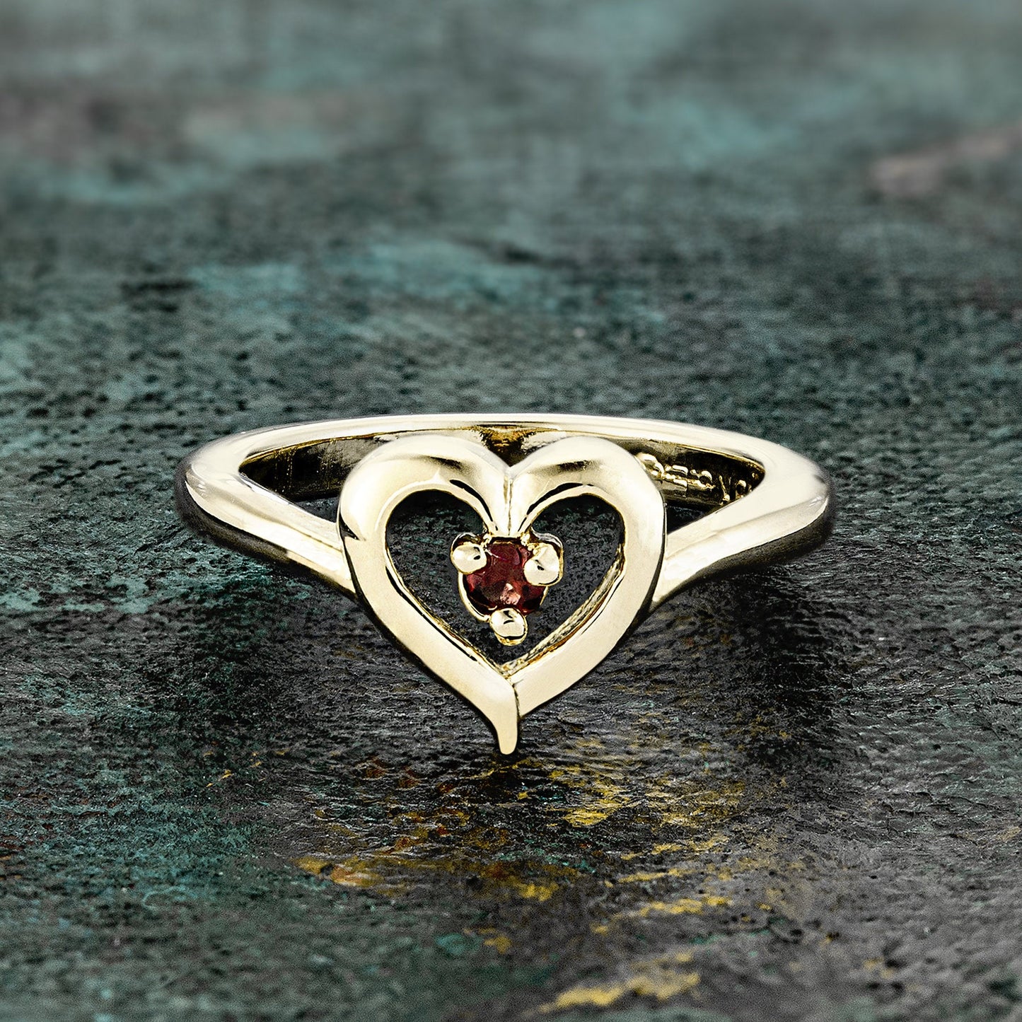 Vintage 1970s Genuine Stone or  Austrian Crystal Heart Ring 18k Yellow Gold Electroplated Made in the USA