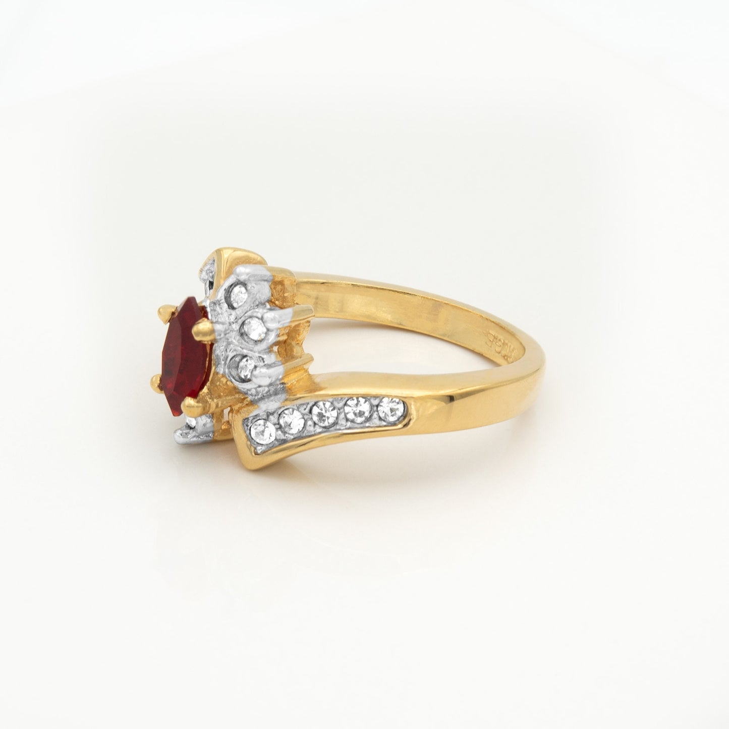 Vintage 1980s Ring Zirconia with Clear Austrian Crystals 18k Yellow Gold Electroplated