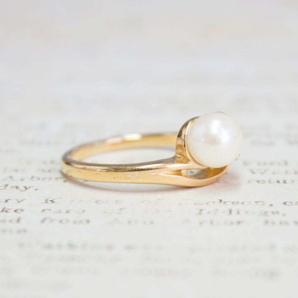 A Vintage Ring Cultured Pearl 18k Gold Plated Ring with Clear Swarovski Crystal Accent Statement Cocktail Jewelry #R1447 - Limited Stock Size: 10