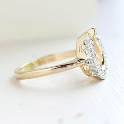 Vintage Ring 1970s Lucky Horseshoe Ring Austrian Crystals 18k Gold Antique Womans Jewelry Horse