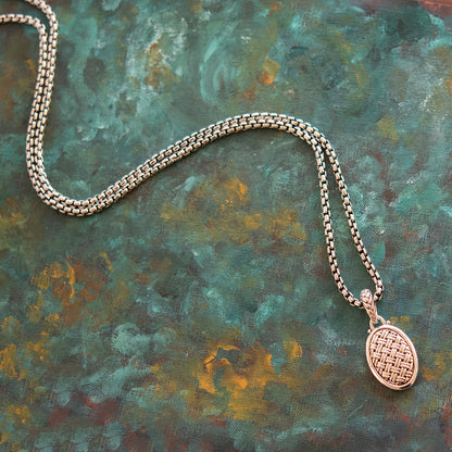 Vintage Oscar de la Renta Long Pendant Necklace 30 Inches Basket Weave Design Size: W