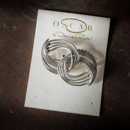 Oscar de la Renta Vintage Ring Pin Size: undefined