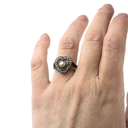 Vintage Ring Pearl and Swarovski Crystal Heart Ring Antique 18k White Gold Silver Womans Jewelry R1757