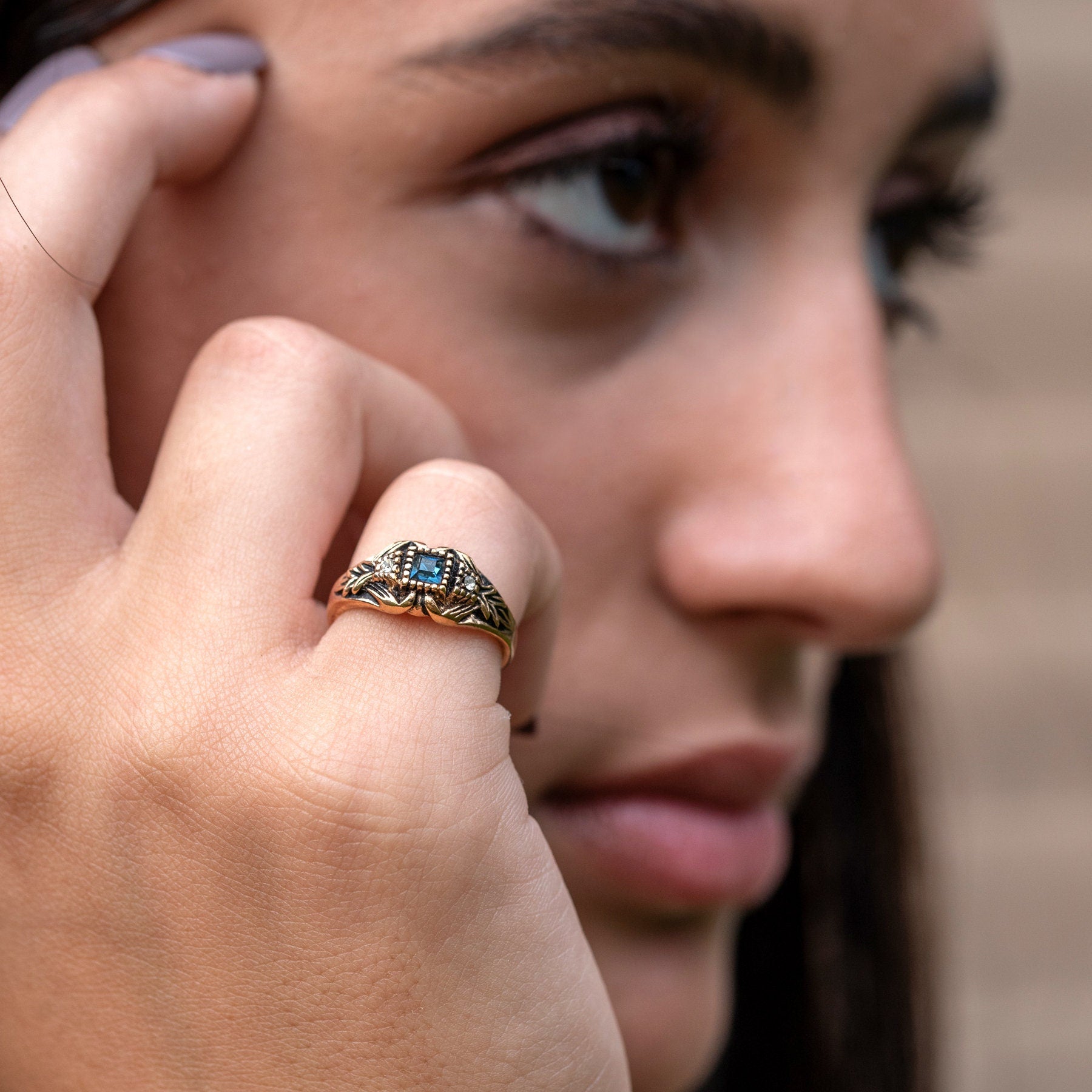 vintage-sapphire-clear-Austrian-crystal-antique-yellow-gold-plated-ring