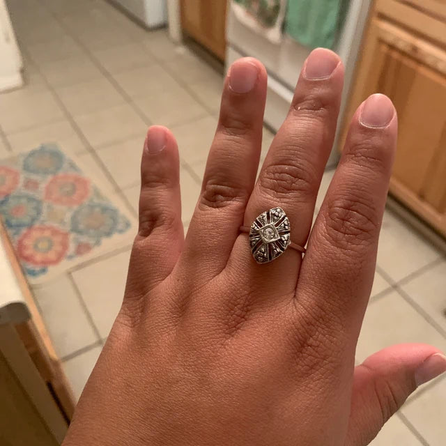 Vintage Jewelry Women's Austrian Crystal Cocktail Ring in 18k White or Yellow Gold Electroplate