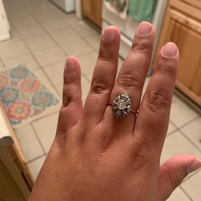Vintage Jewelry Women's Austrian Crystal Cocktail Ring in 18k White or Yellow Gold Electroplate