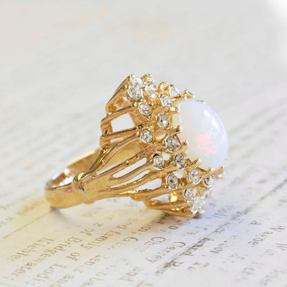 Vintage Women's Austrian Crystal Cocktail Ring 18k Gold Electroplated Birthstone Ring for Women