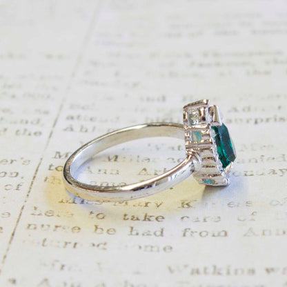 Vintage Ring Teardrop Emerald and Clear Swarovski Crystals 18k White Gold Silver  #R129 Size: 13