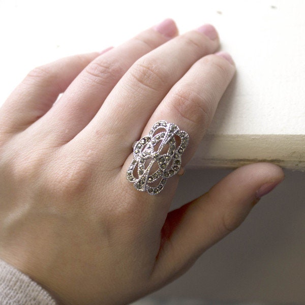 Vintage Ring Genuine Marcasite Cocktail Ring 18k White Gold Silver Antique Jewelry for Women R1861 - Limited Stock - Never Worn