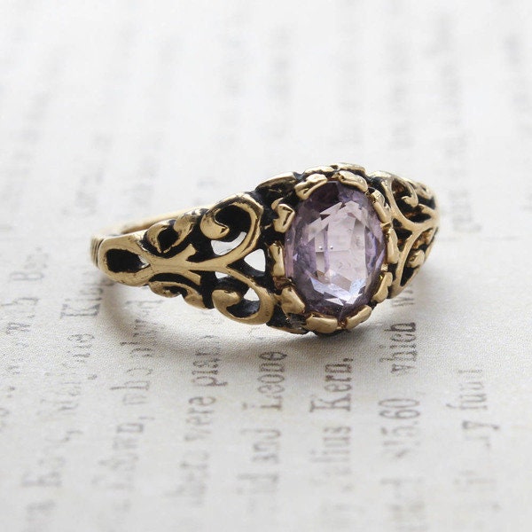 Vintage Ring Light Amethyst Swarovski Crystal Ring Antique 18k Gold  R1597 - Limited Stock - Never Worn