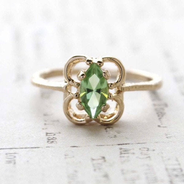 Vintage Ring Peridot Austrian Crystal Ring 18k Gold Antique Womans Handmade Jewelry Peridot Vintage Ring R586 - Limited Stock - Never Worn