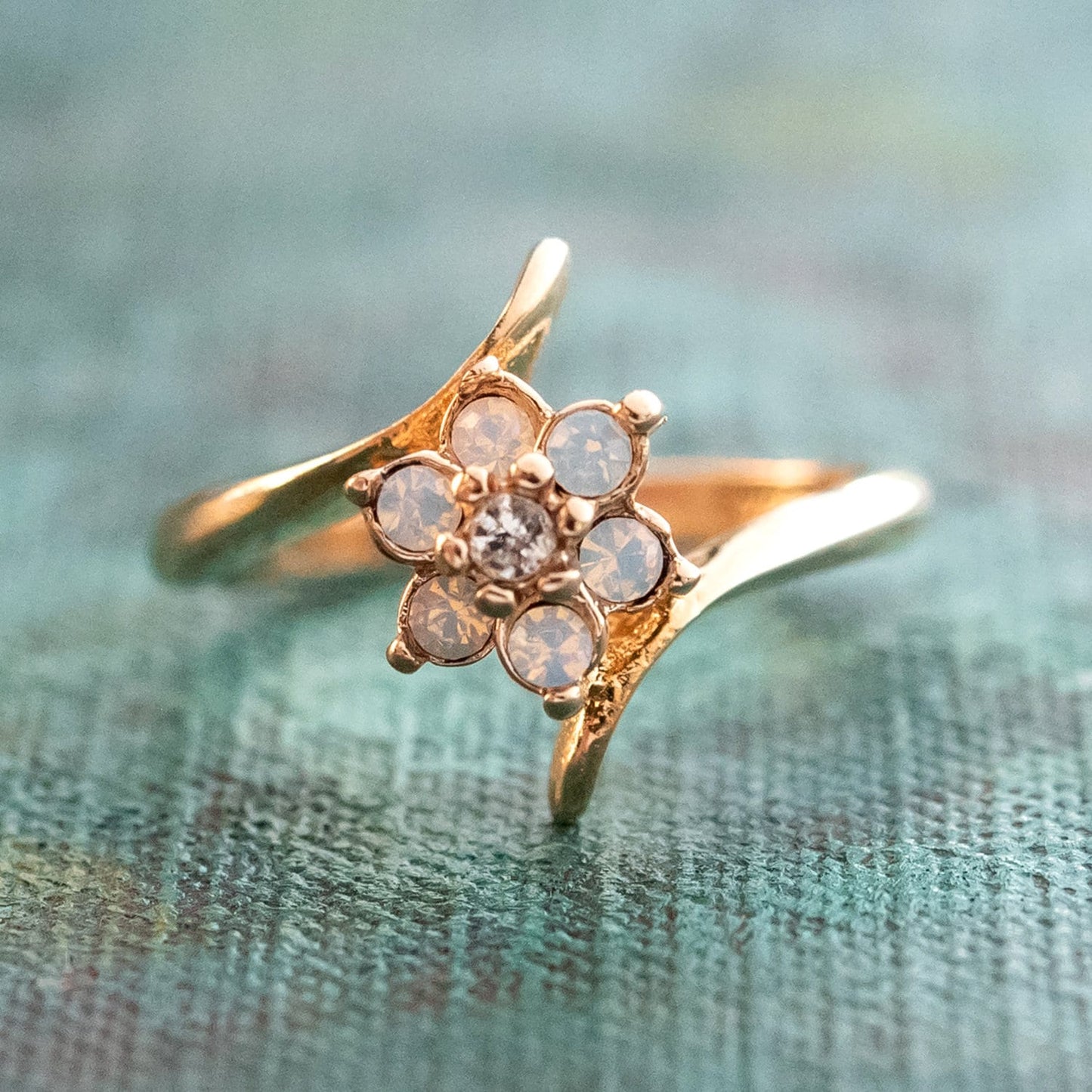 Vintage Ring 1970's Clear Crystal and Genuine Pinfire Opal Ring 18kt Gold Ring R842 - Limited Stock - Never Worn