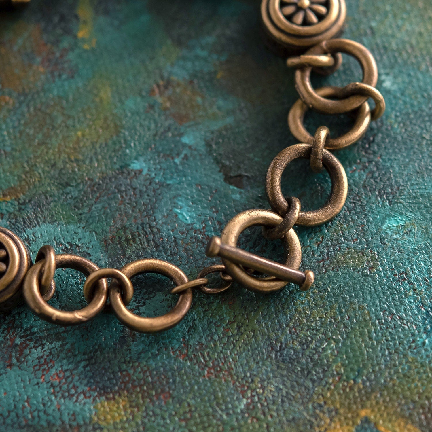 Vintage Ring Oscar De La Renta 7.5" Antique Gold Tone Bracelet with Glass Beads #OSB-498-AG - Limited Stock - Never Worn