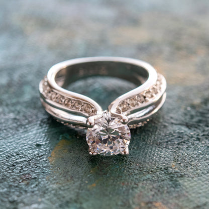 Vintage Ring Clear Cubiz Zirconia Solitaire Engagement Style Ring 1ct. Weight 18k White Gold Silver Electorplate #R2757-CCZW