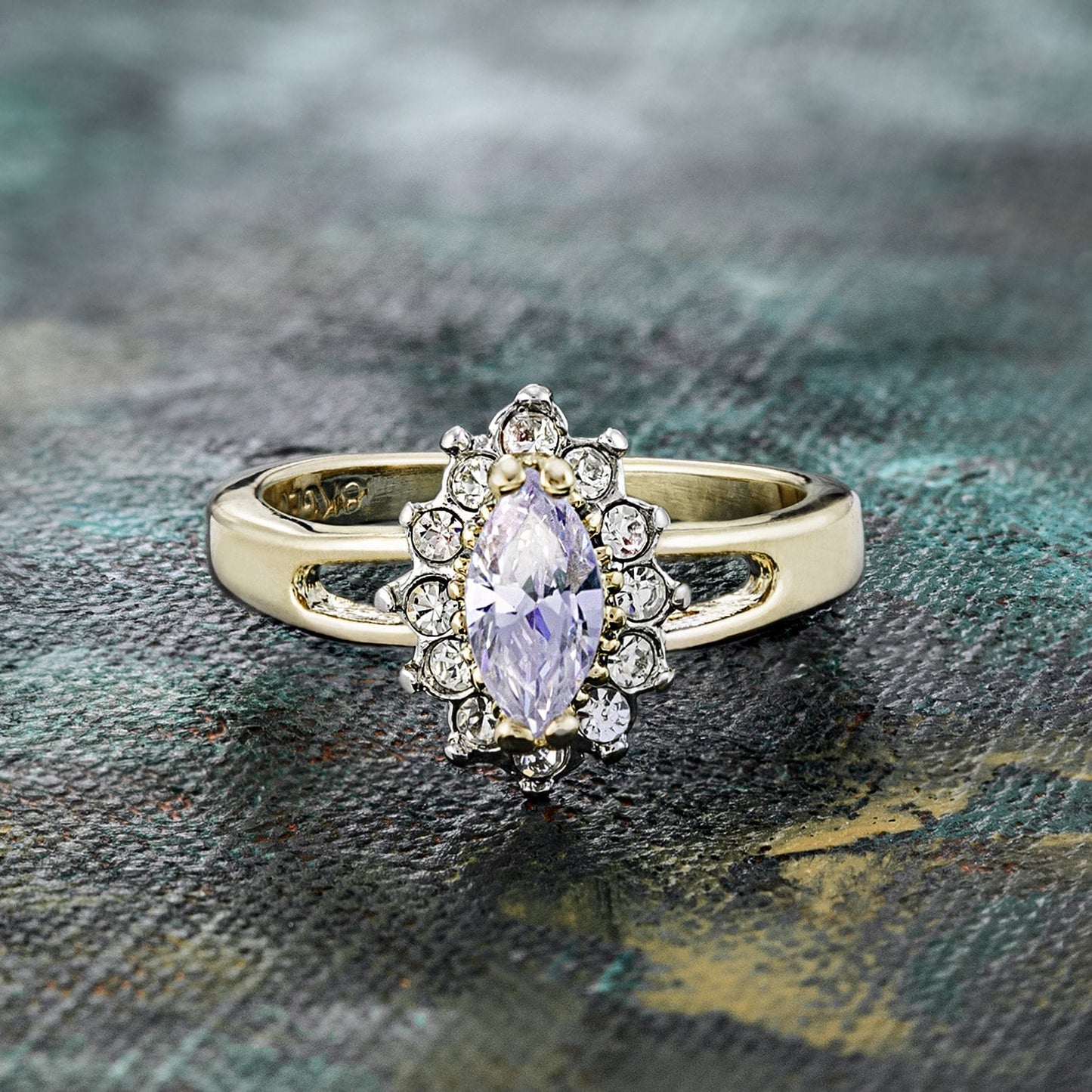 Vintage Ring Alexandrite Cubic Zirconia and Clear Swarovski Crystals 18kt Gold #R1314 - Limited Stock - Never Worn