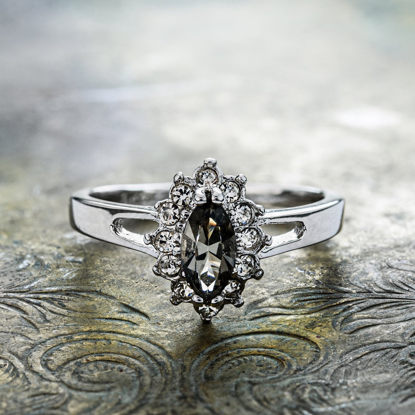 Vintage Ring Black Diamond Engagement Ring and Clear Swarovski Crystals Antique 18kt White Gold Silver Jewelry for Women  #R1314