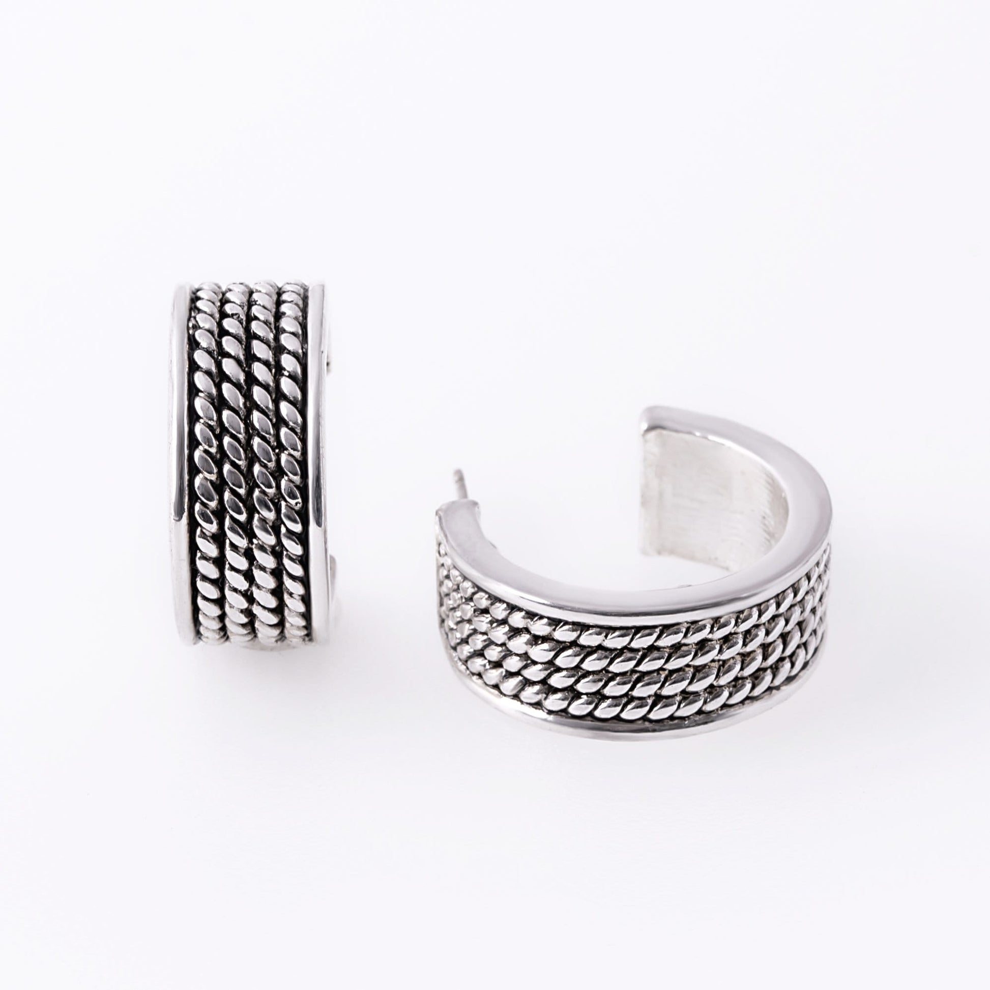 Vintage Earrings Signed Oscar De La Renta Thick Antique White Gold Tone Hoops Earrings Rope Design OS101-W - Limited Stock - Never Worn