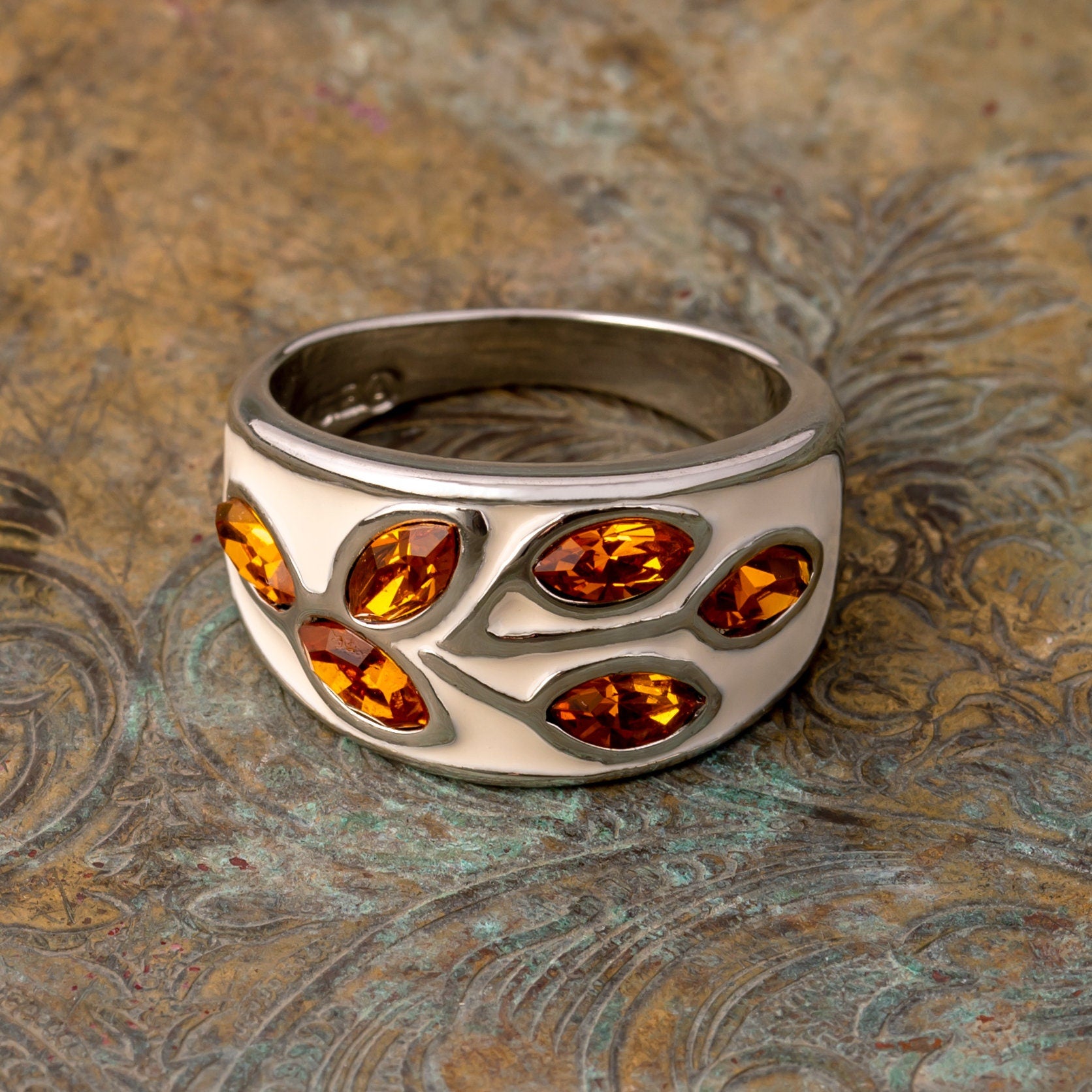 Vintage Ring 1980s White Enamel with Topaz Crystal Leaf Motif Band 18k White Gold Antique Womans Jewelry #R3043 - Limited Stock - Never Worn