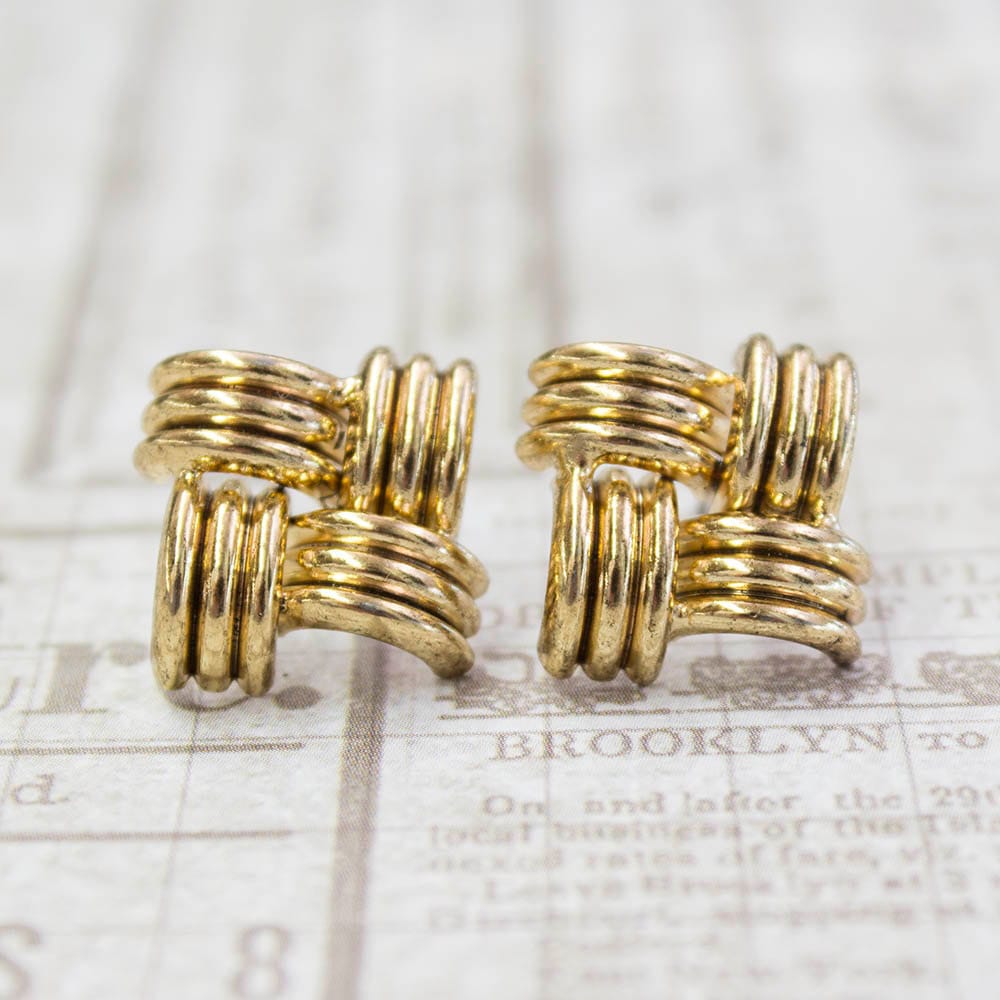 Vintage Earrings Oscar De La Renta Retro Antique Gold Tone Basket Weave Post Earrings Womans Designer #OS136