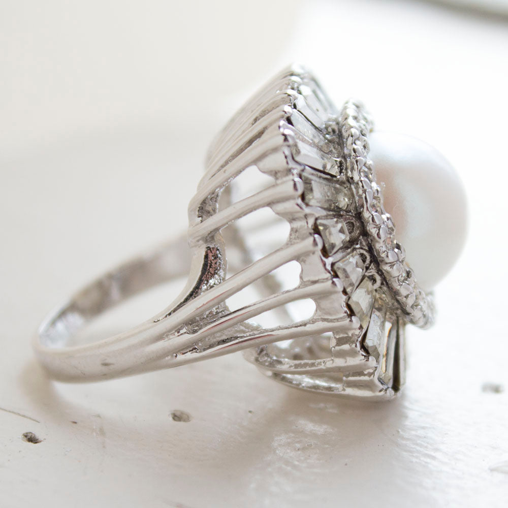 Vintage Ring Pearl Surrounded by Clear Austrian Crystals 18kt White Gold Electroplate Made in the USA